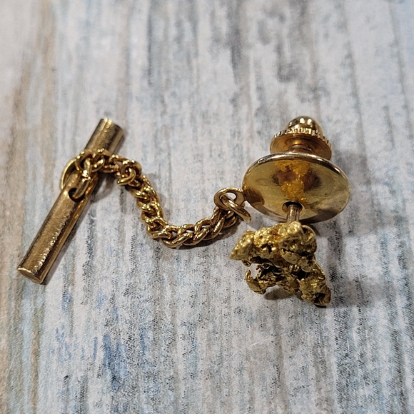 10k Gold Chip Tie Pin. - Picture 10 of 11